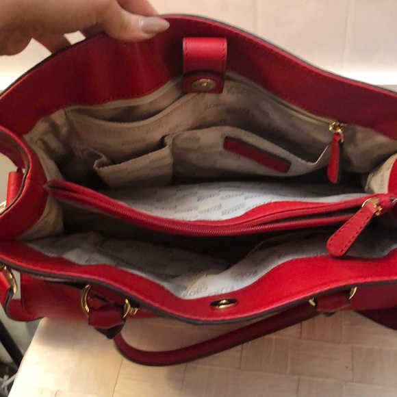 Michael Kors purse - Picture 4 of 7